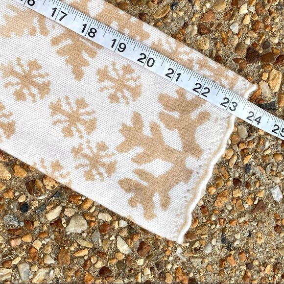 Like New Liz Claiborne Wool Angora Rabbit Snowflake Christmas Sequins Sweater L - Picture 8 of 9